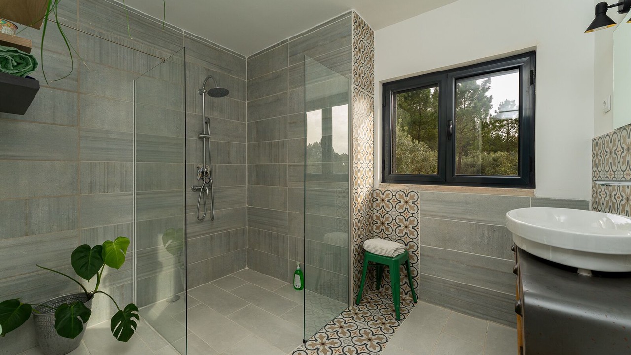 Photo of Bathroom in Ourem