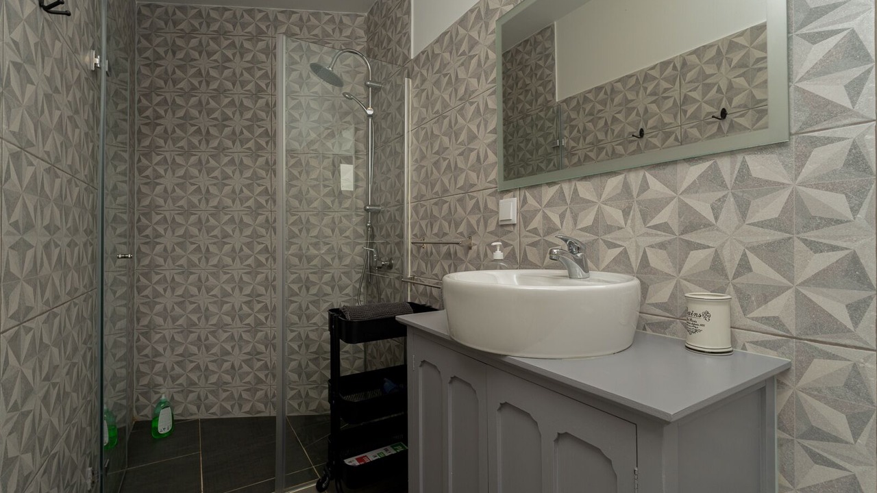 Photo of Bathroom in Ourem