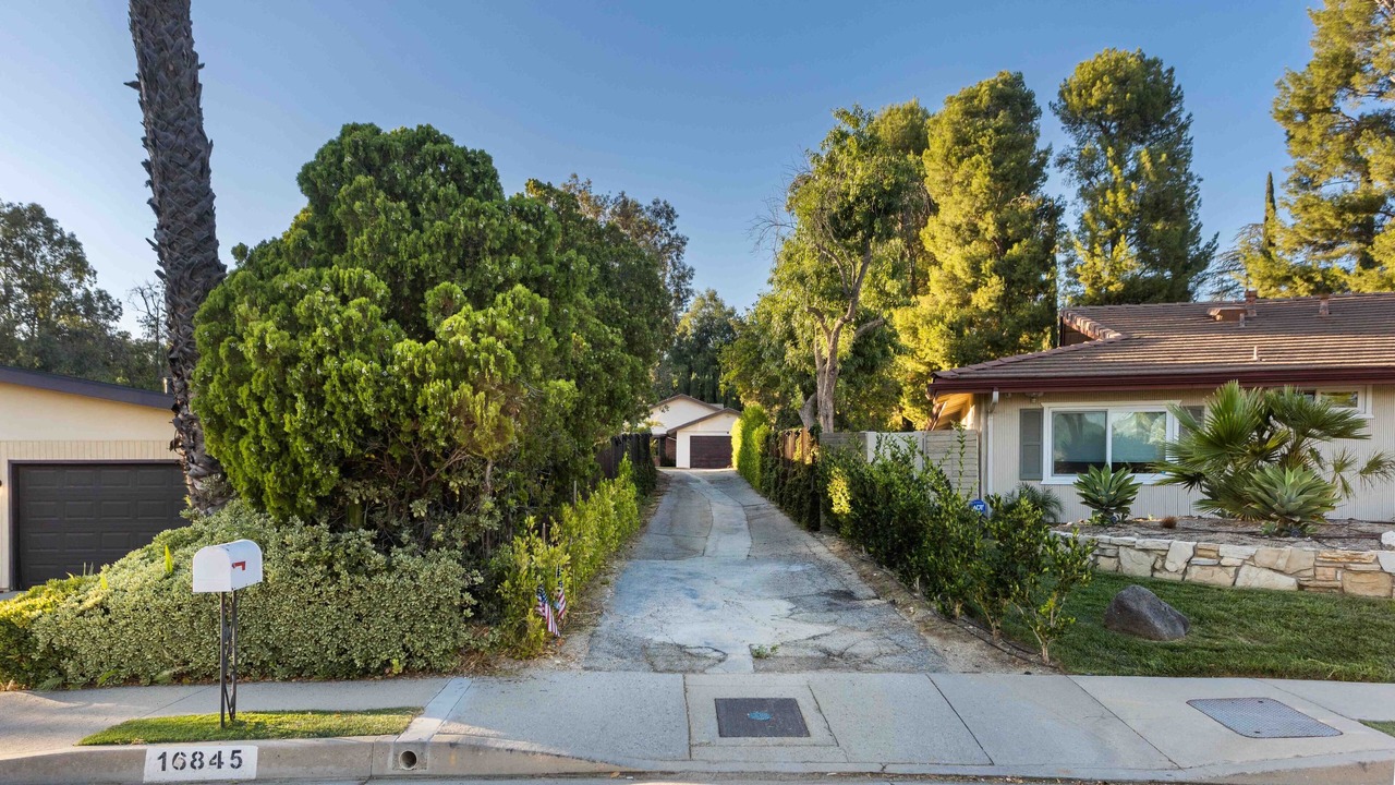 Photo of Outdoor in Granada Hills North