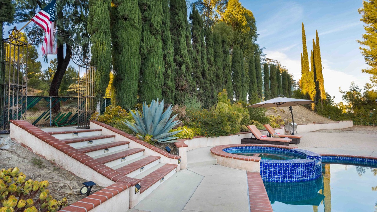 Photo of Outdoor in Granada Hills North