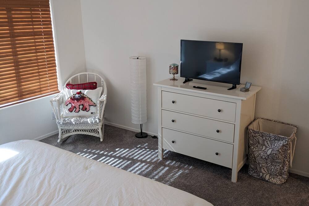 Photo of Bedroom in Wickenburg