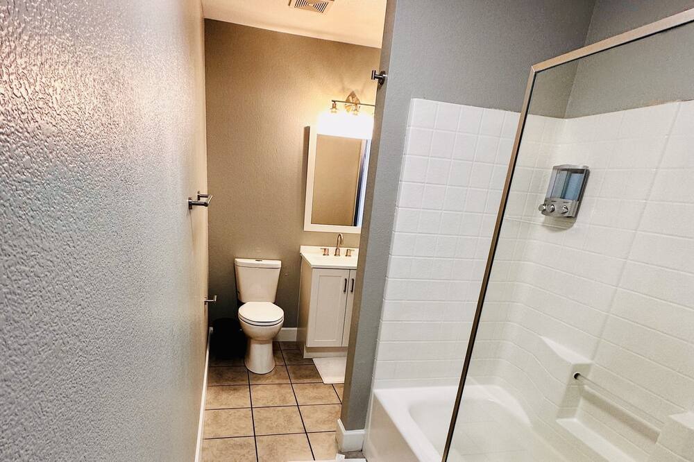 Photo of Bathroom in Sunrise Manor