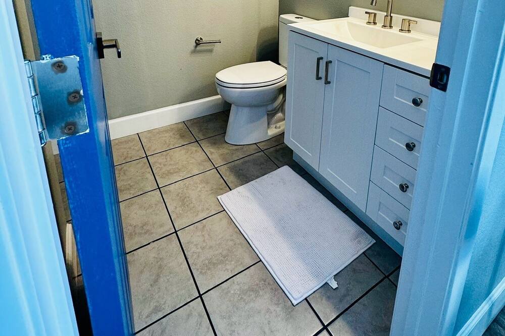 Photo of Bathroom in Sunrise Manor