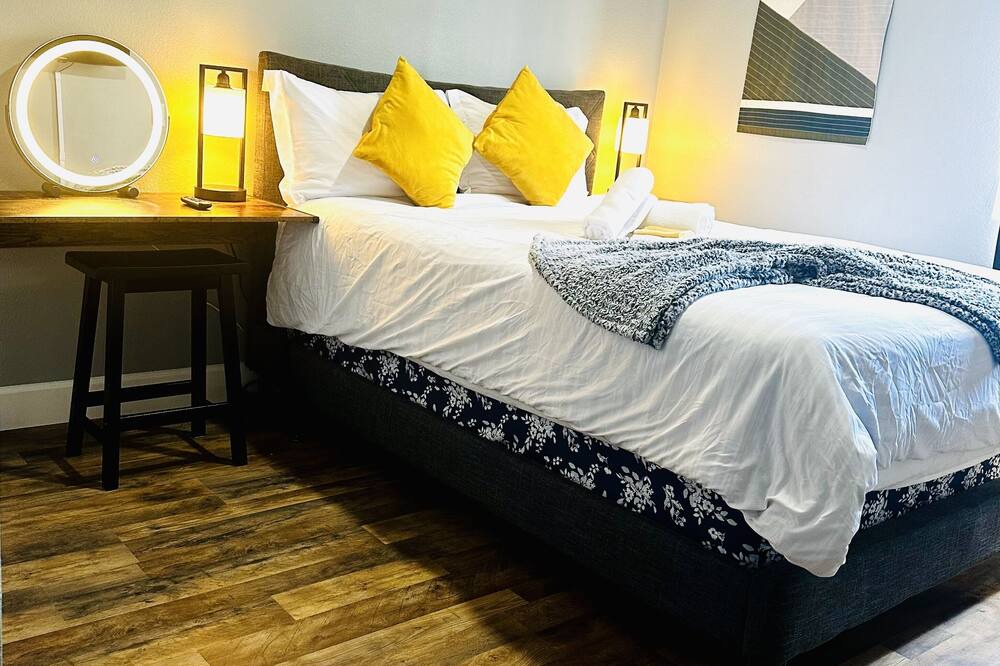 Photo of Bedroom in Sunrise Manor