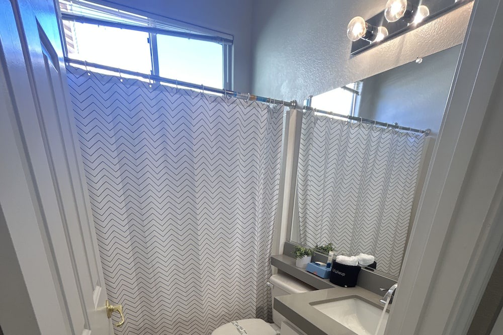 Photo of Bathroom in Summerlin