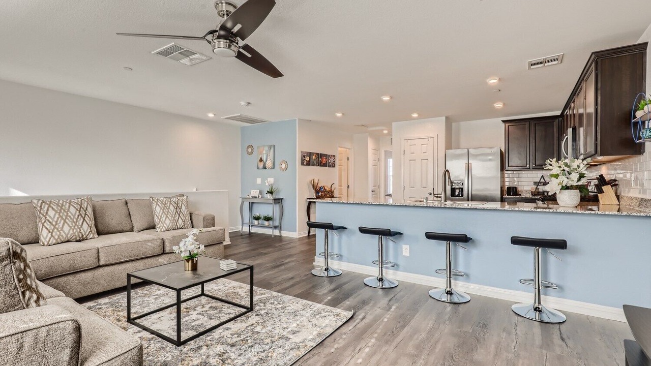 Photo of Livingroom in Nellis Air Force Base