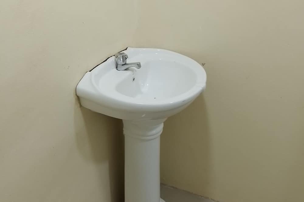 Photo of Bathroom in Nasinu