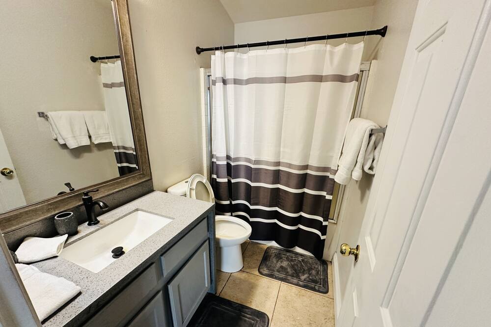 Photo of Bathroom in Sunrise Manor