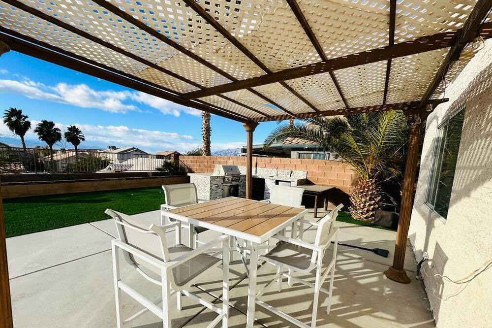 Photo of Outdoor in Sunrise Manor