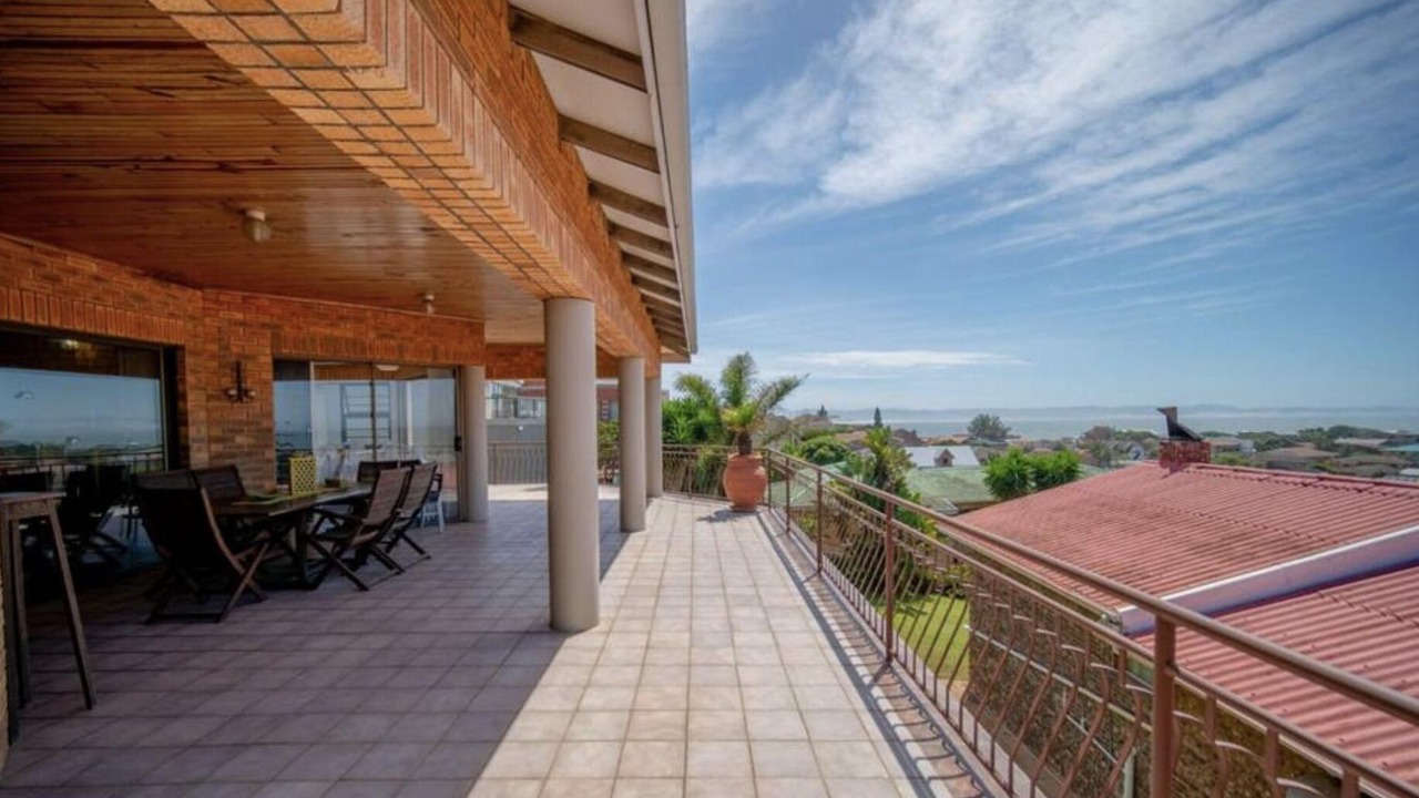 Photo of Patio Balcony in Wavecrest
