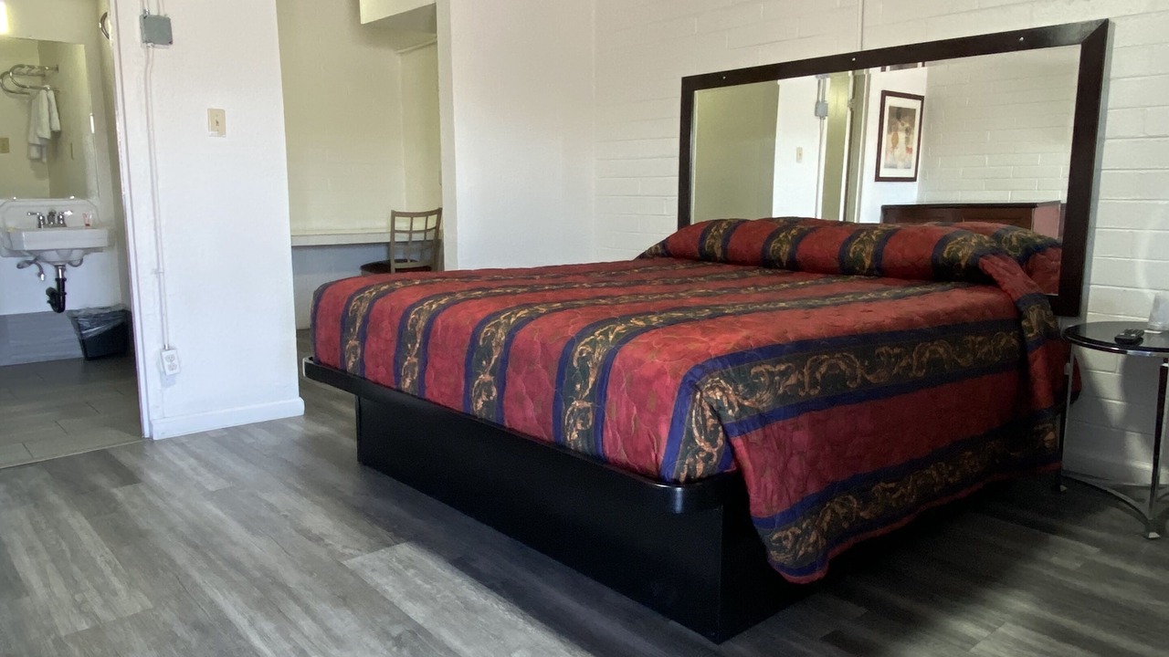 Photo of Bedroom in Sunrise Manor