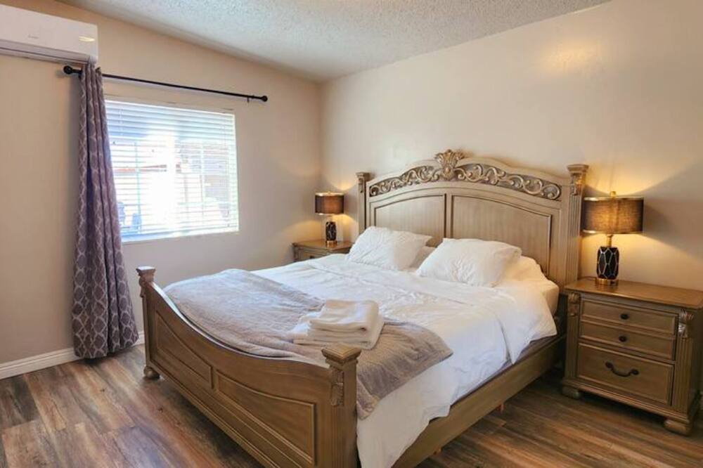 Photo of Bedroom in Baldwin Park