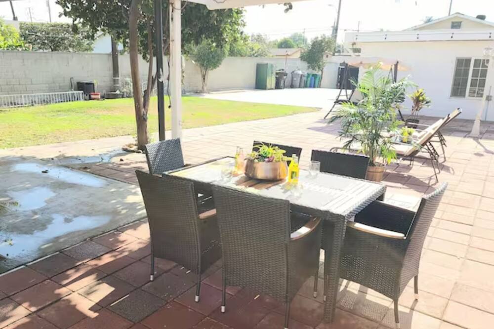 Photo of Outdoor in Baldwin Park