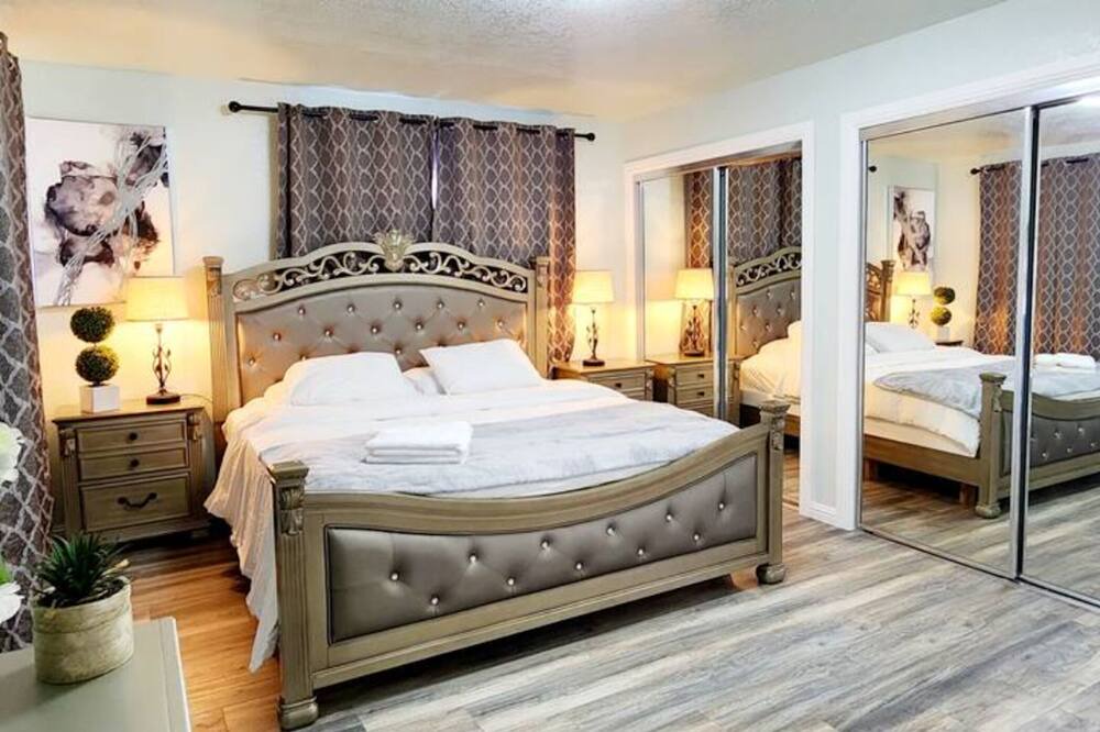 Photo of Bedroom in Baldwin Park