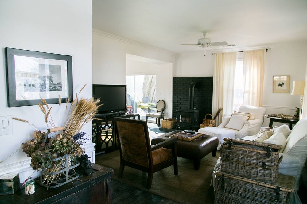 Photo of Livingroom in Paso Robles