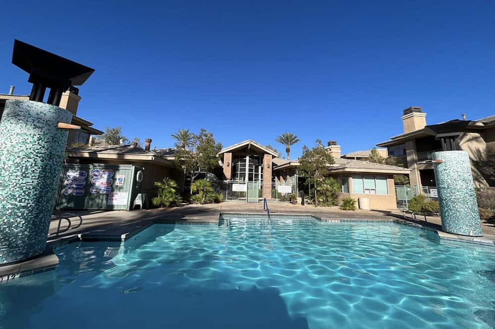 Photo of Outdoor in Spring Valley