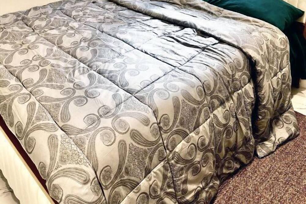 Photo of Bedroom in Calabasas