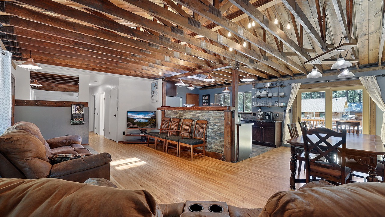 Photo of Livingroom in Lower Kingsbury