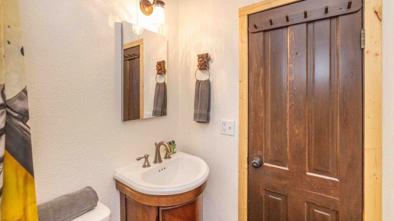 Photo of Bathroom in Woodlands