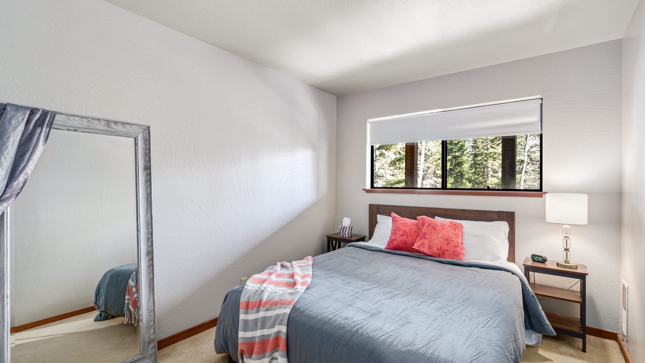 Photo of Bedroom in Bear Valley