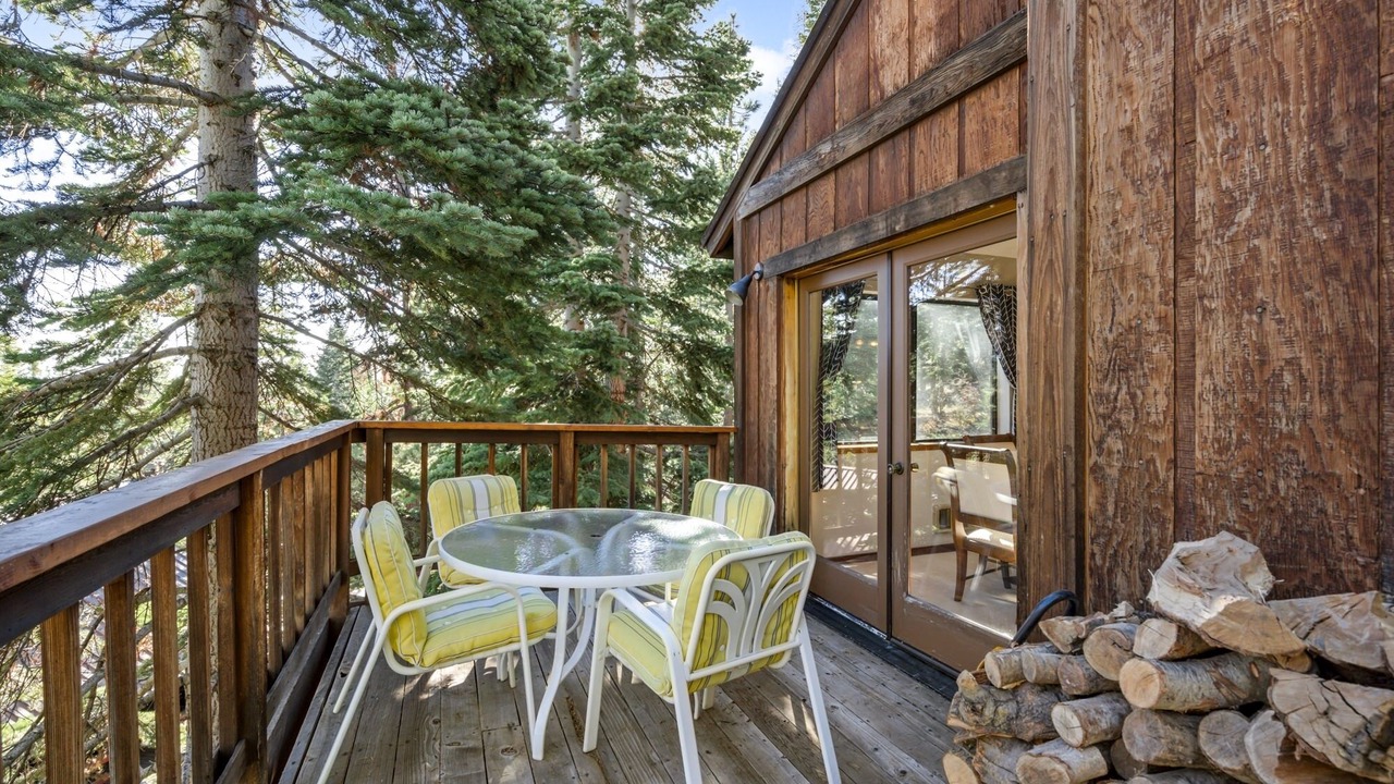 Photo of Patio Balcony in Bear Valley