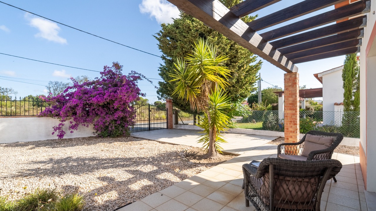 Photo of Patio Balcony in Aljezur