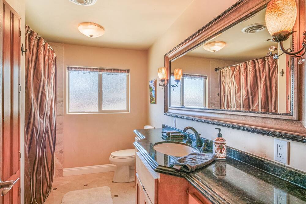 Photo of Bathroom in Lower Kingsbury
