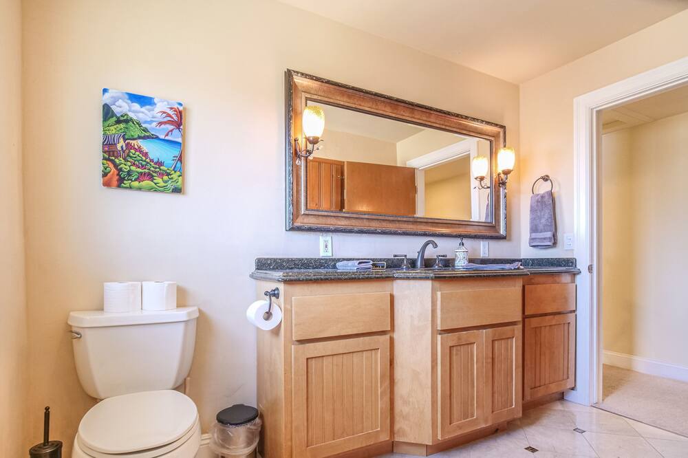 Photo of Bathroom in Lower Kingsbury