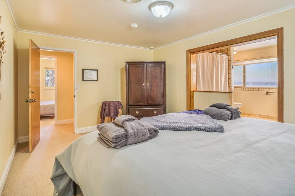 Photo of Bedroom in Lower Kingsbury
