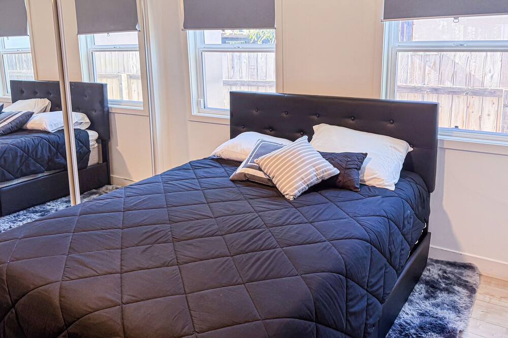 Photo of Bedroom in Downtown