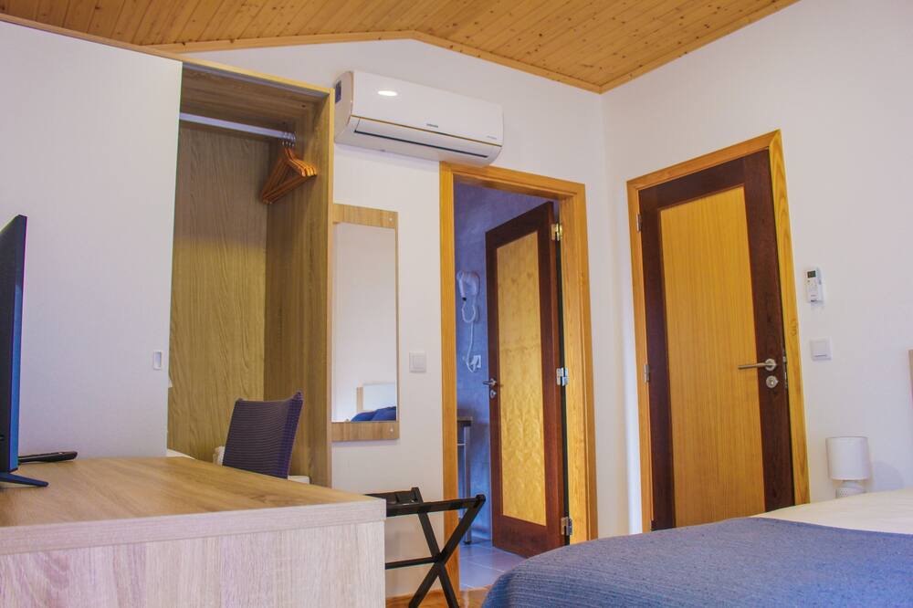 Photo of Bedroom in Gois