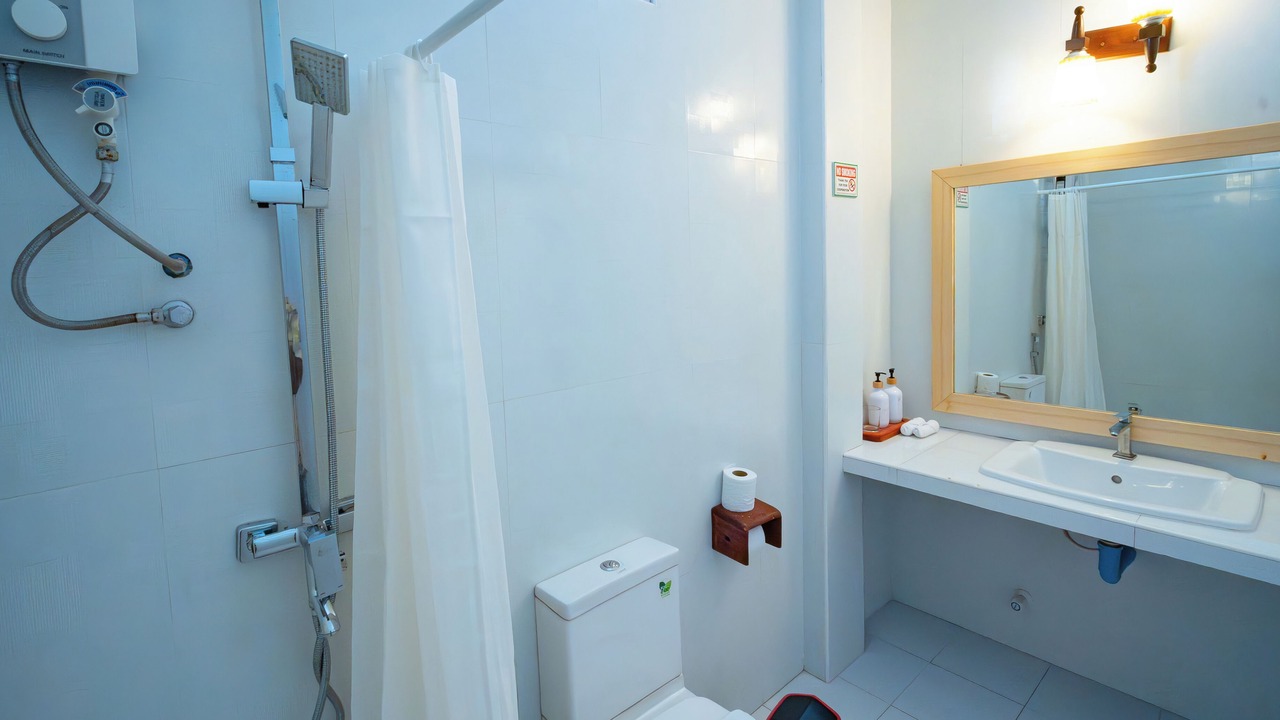 Photo of Bathroom in Dharavandhoo