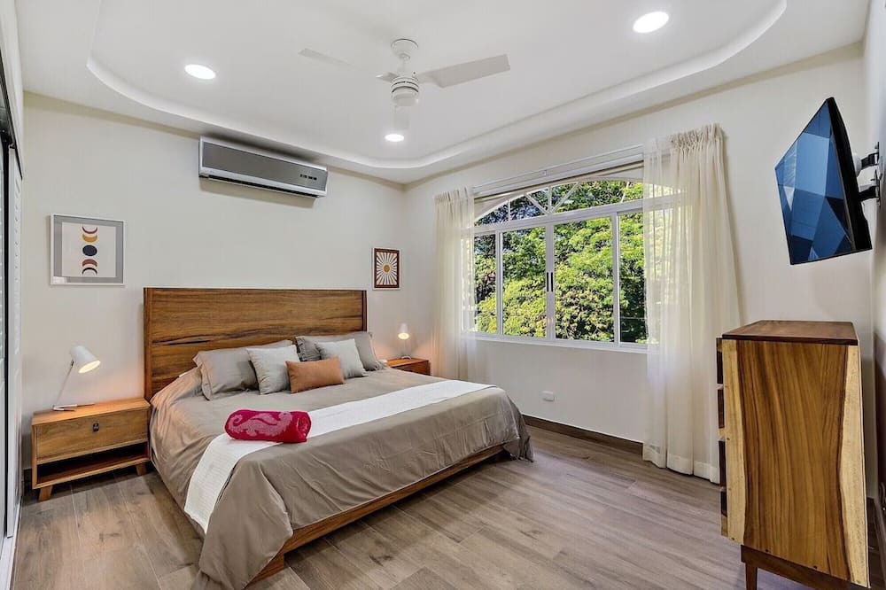 Photo of Bedroom in Mokuleia