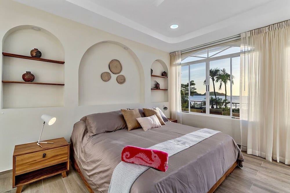 Photo of Bedroom in Mokuleia