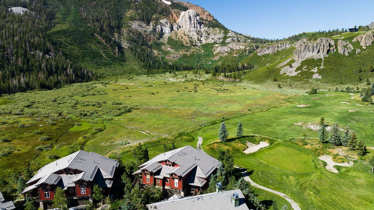 Photo of Outdoor in Mammoth Lakes
