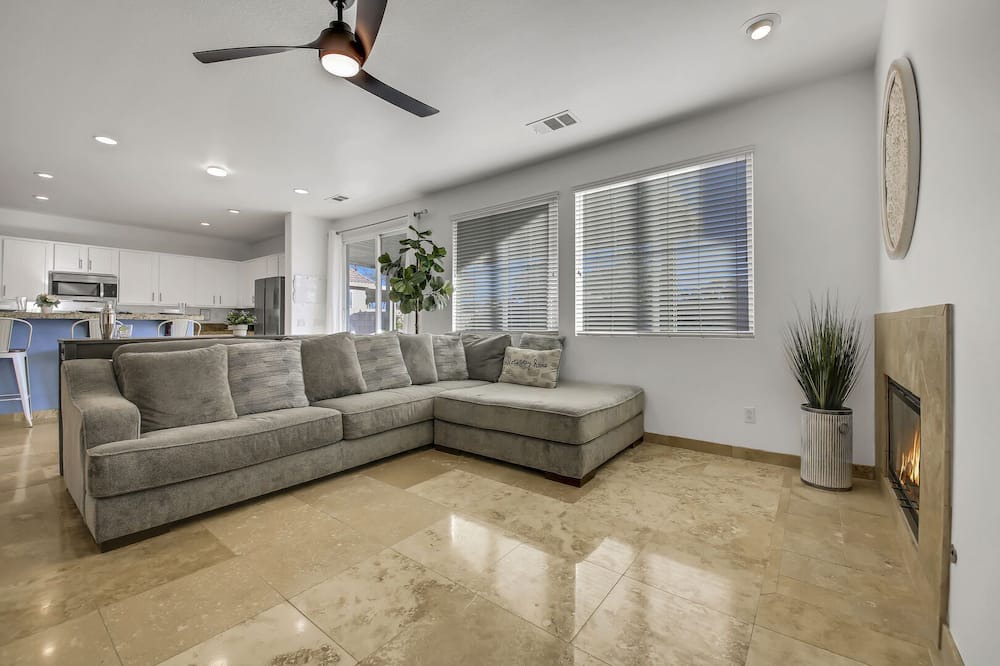 Photo of Livingroom in Coachella