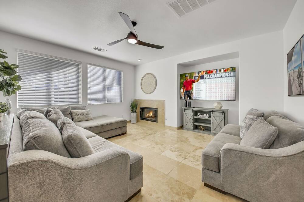 Photo of Livingroom in Coachella