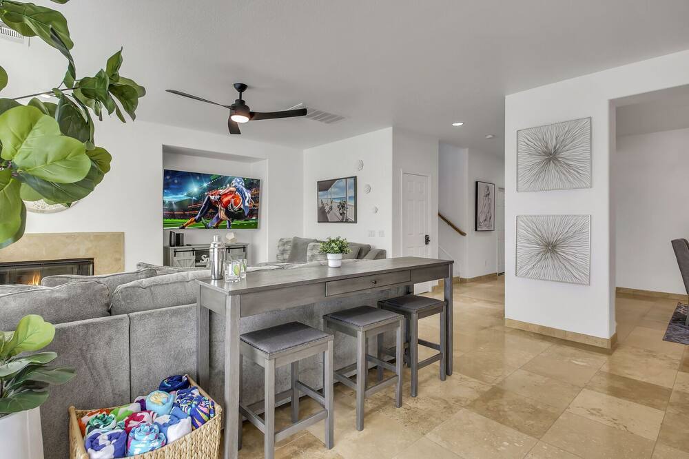 Photo of Livingroom in Coachella