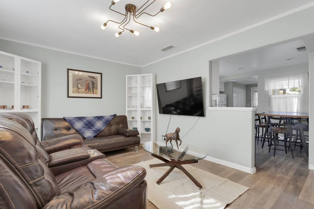 Photo of Livingroom in Monrovia