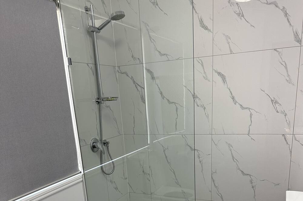 Photo of Bathroom in Upper Coomera