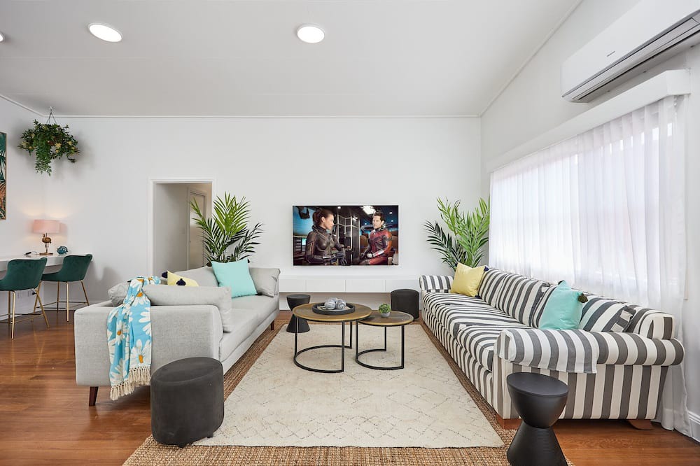 Photo of Livingroom in Biggera Waters