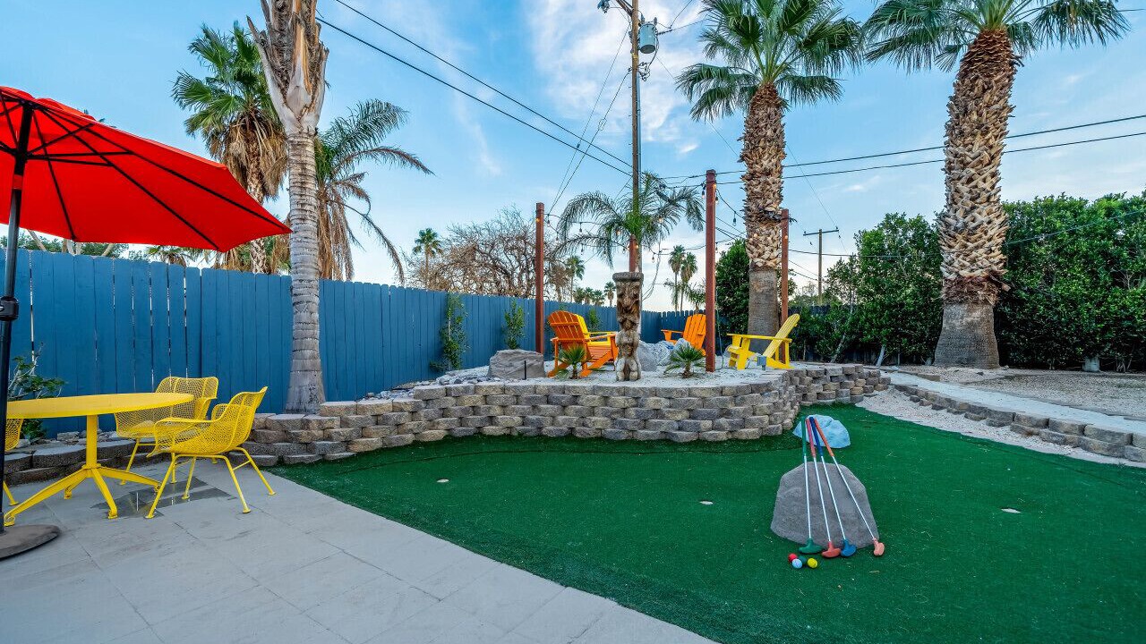 Photo of Outdoor in Racquet Club South
