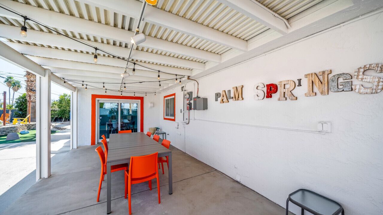 Photo of Outdoor in Racquet Club South