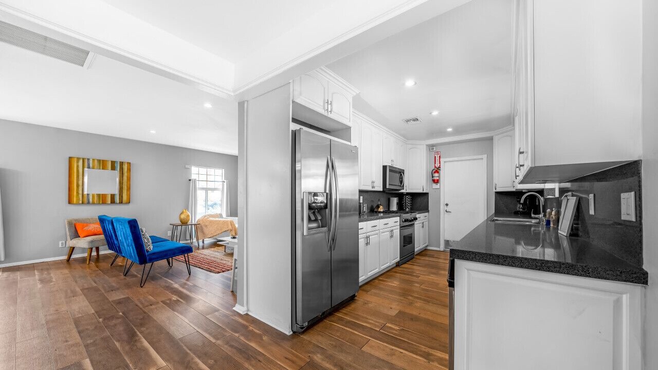 Photo of Kitchen in Racquet Club South