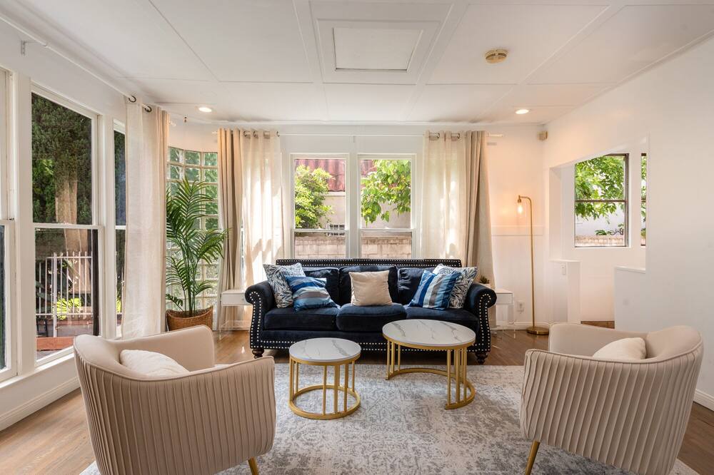 Photo of Livingroom in The Flats