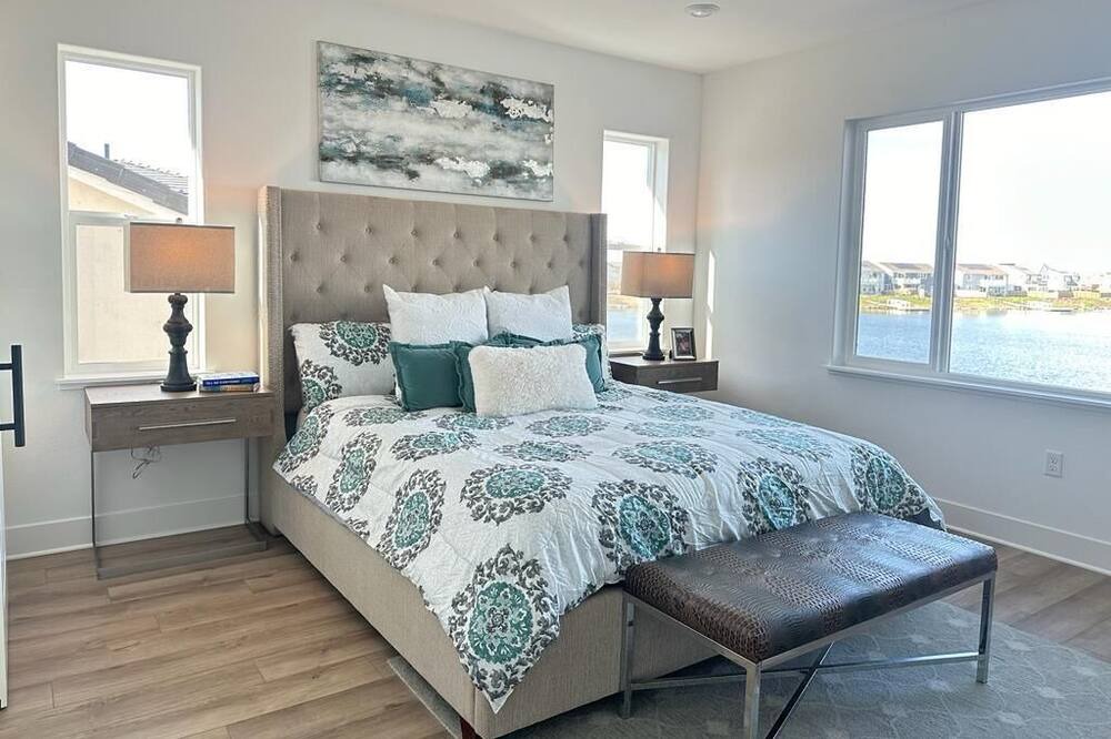 Photo of Bedroom in Lathrop