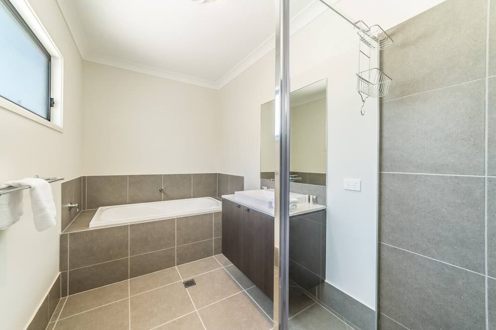 Photo of Bathroom in Coomera