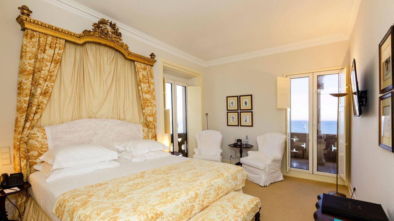 Photo of Bedroom in Cascais
