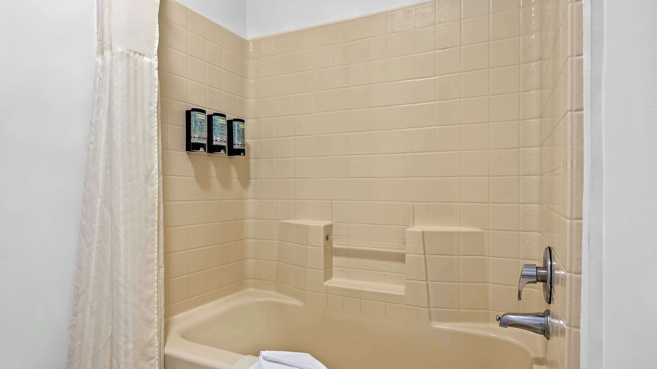 Photo of Bathroom in Delano