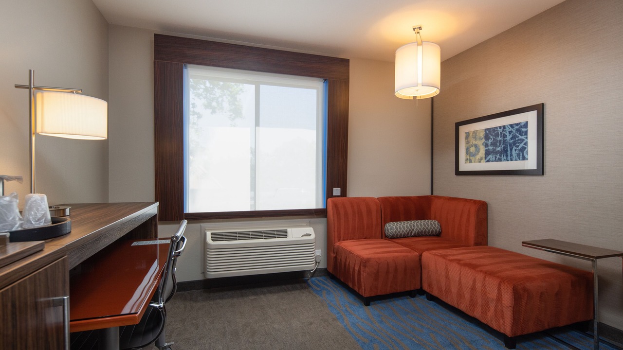 Photo of Bedroom in Staumbaugh Heller